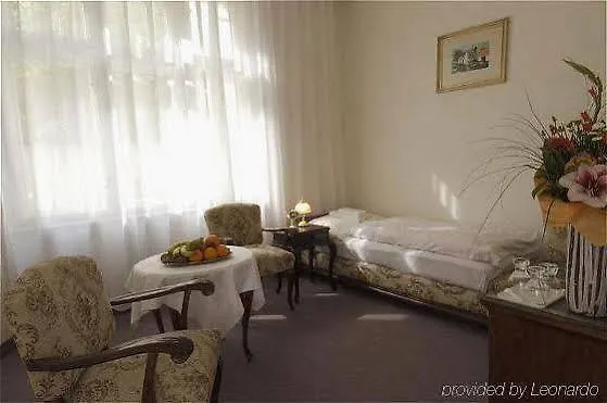 Ea Apartmany Mozart Karlsbad Hotel