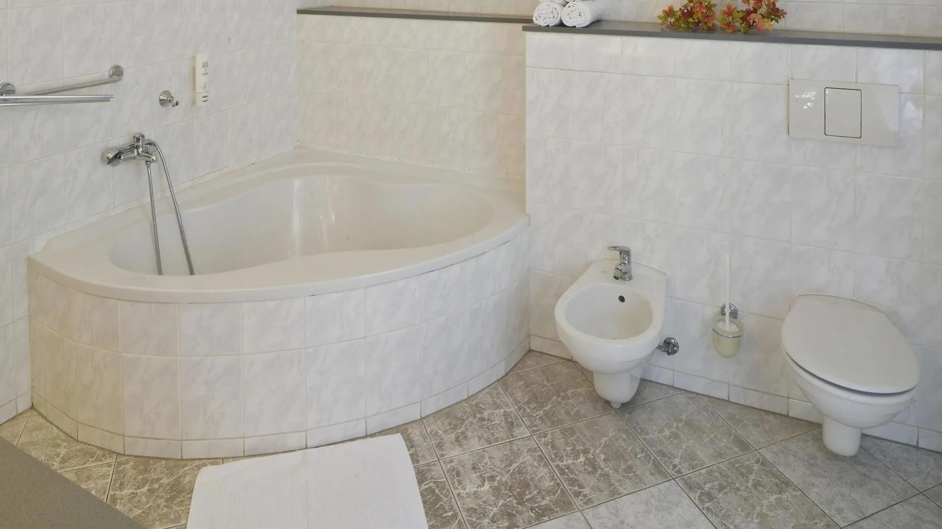 Ea Apartmany Mozart Karlsbad Hotel