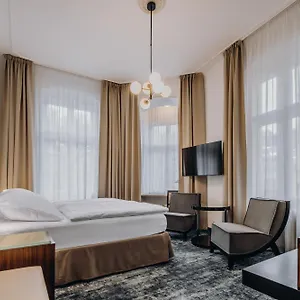 4* Otel Esplanade Carlsbad