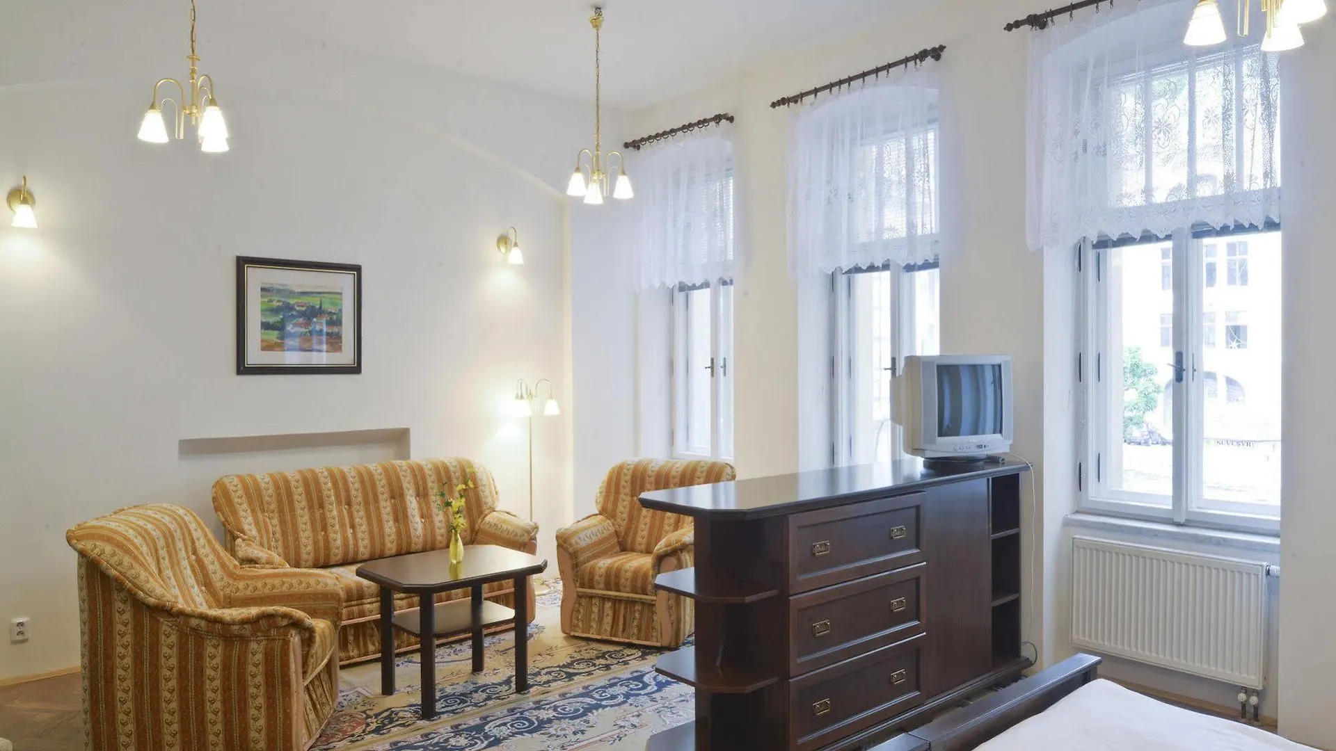 Ea Apartmany Mozart Karlovy Vary 3*,